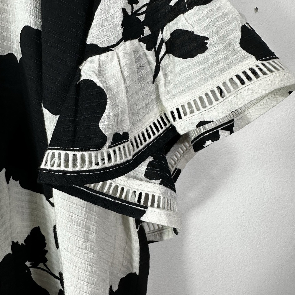 Lane Bryant Zen Tie Top Women's 22/24 Black White Floral Classic V Neck Ruffle - Picture 7 of 11